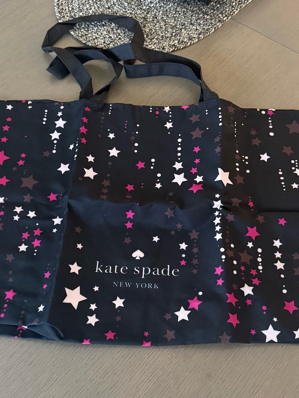 kate spade Star Print Tote- Black with Pink & White Stars. New in package - Picture 2 of 7